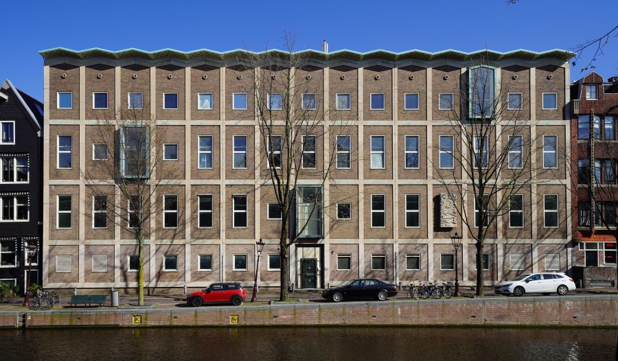 Herengracht 295, voorheen de gemeentelijke telefooncentrale