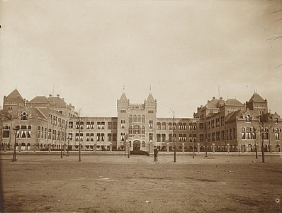 Bonda 1915 Valeriuskliniek na oplevering